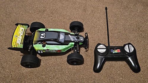 Racer gtr 4wd - 1:18,